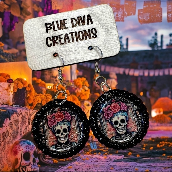 Skull Woman Day of the Dead Muertos Bottle Cap Earrings, Catrina Floral Crown - Picture 6 of 6